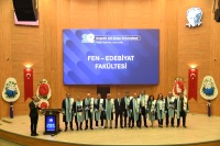 Fakültemizin Gurur Günü: 2025 Yılı Akademik Başarı Ödülleri Sahiplerini Buldu.